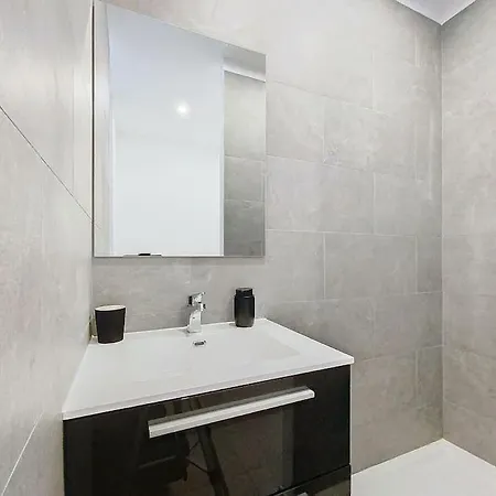 Avec Piscine Montblanc